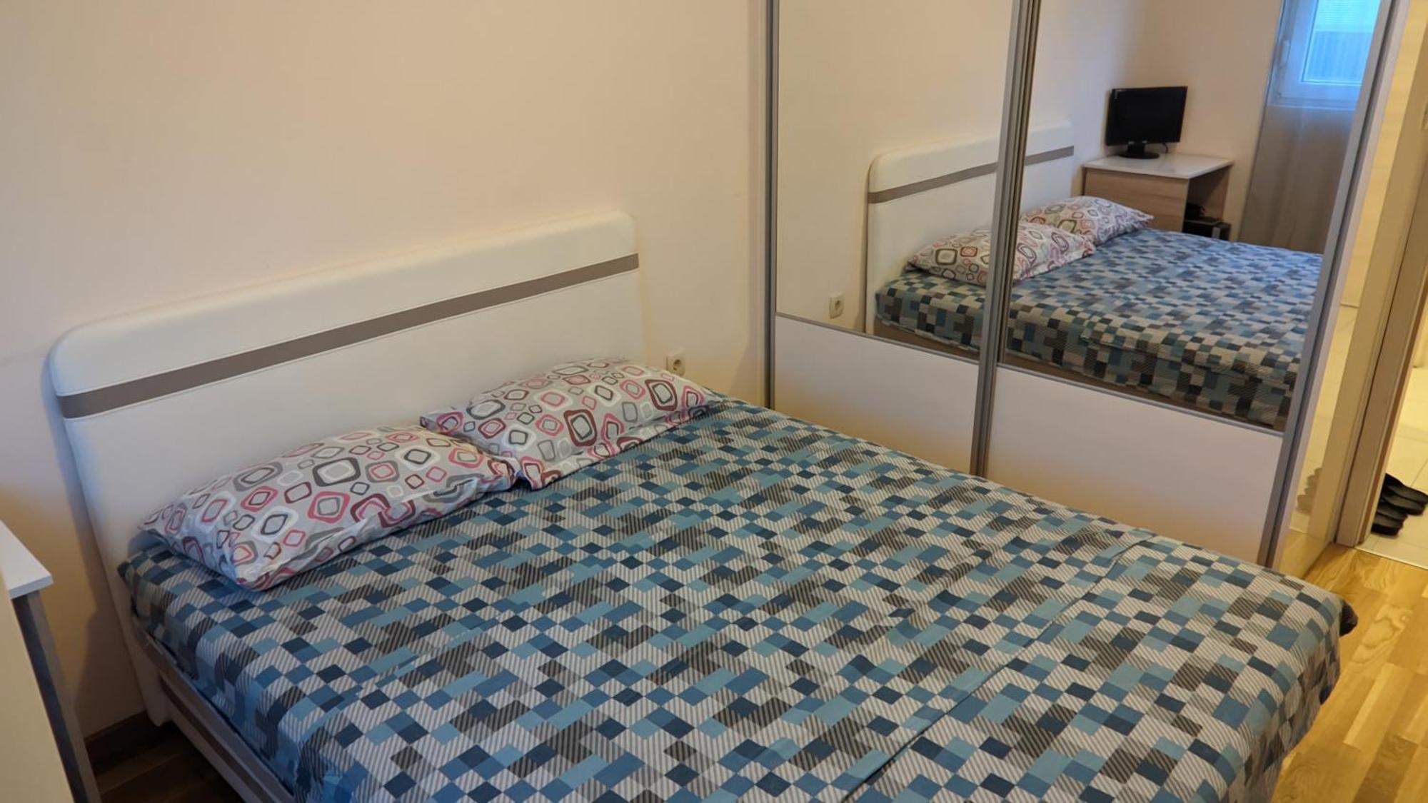 פודגוריצה Guest House Mikeli מראה חיצוני תמונה