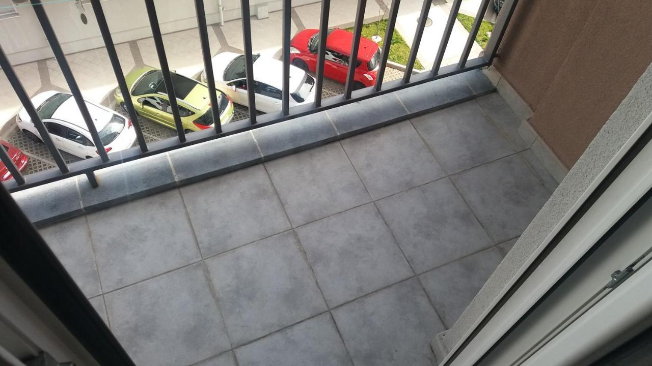 פודגוריצה Guest House Mikeli מראה חיצוני תמונה
